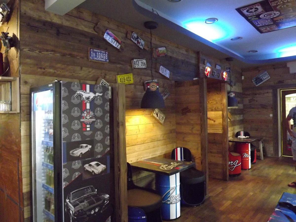 Hotel Zlaty Kriz Теплице Экстерьер фото